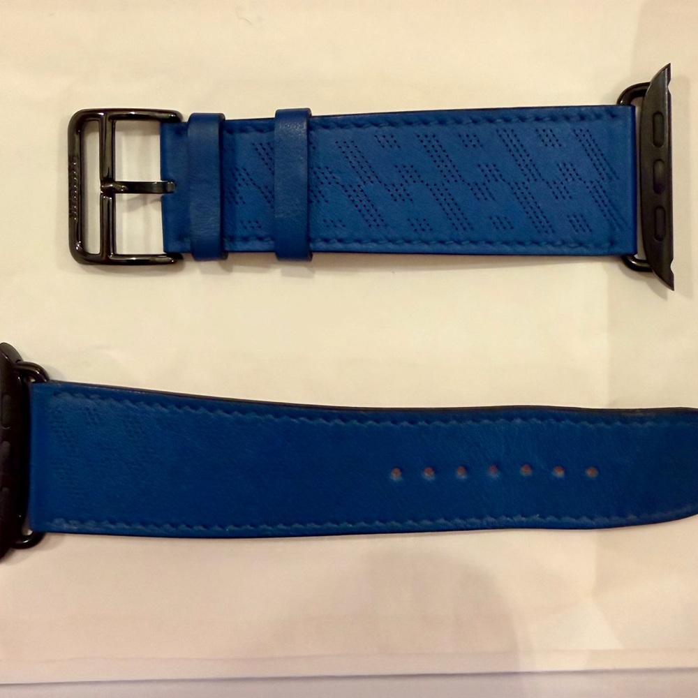 Hermès Blue Leather Apple Watch Strap - Picture 5 of 5
